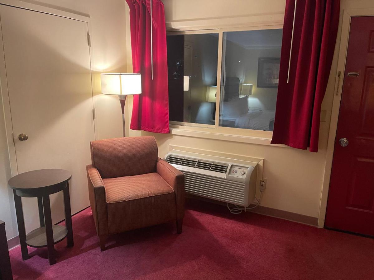 Albion Dollinger'S Motor Inn المظهر الخارجي الصورة
